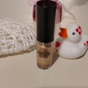Revlon Endless Glow Liquid Highlighter - Cream
